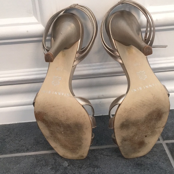 Gianni Bini Champagne heels 7.5 - Picture 5 of 5